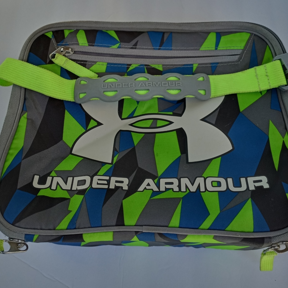 UNDER ARMOUR LUNCH BOX